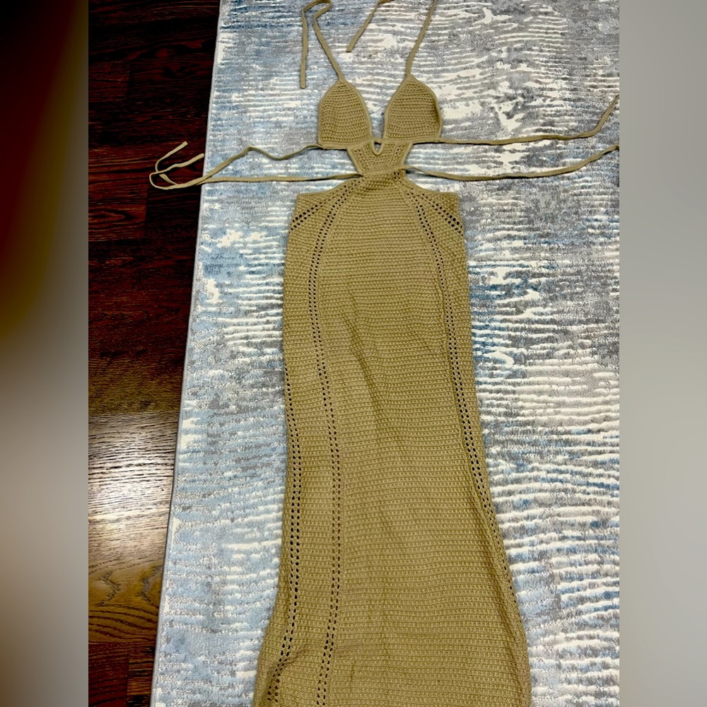 NEVER WORN ORIGINAL PACKAGING knitted backless vacation dress.